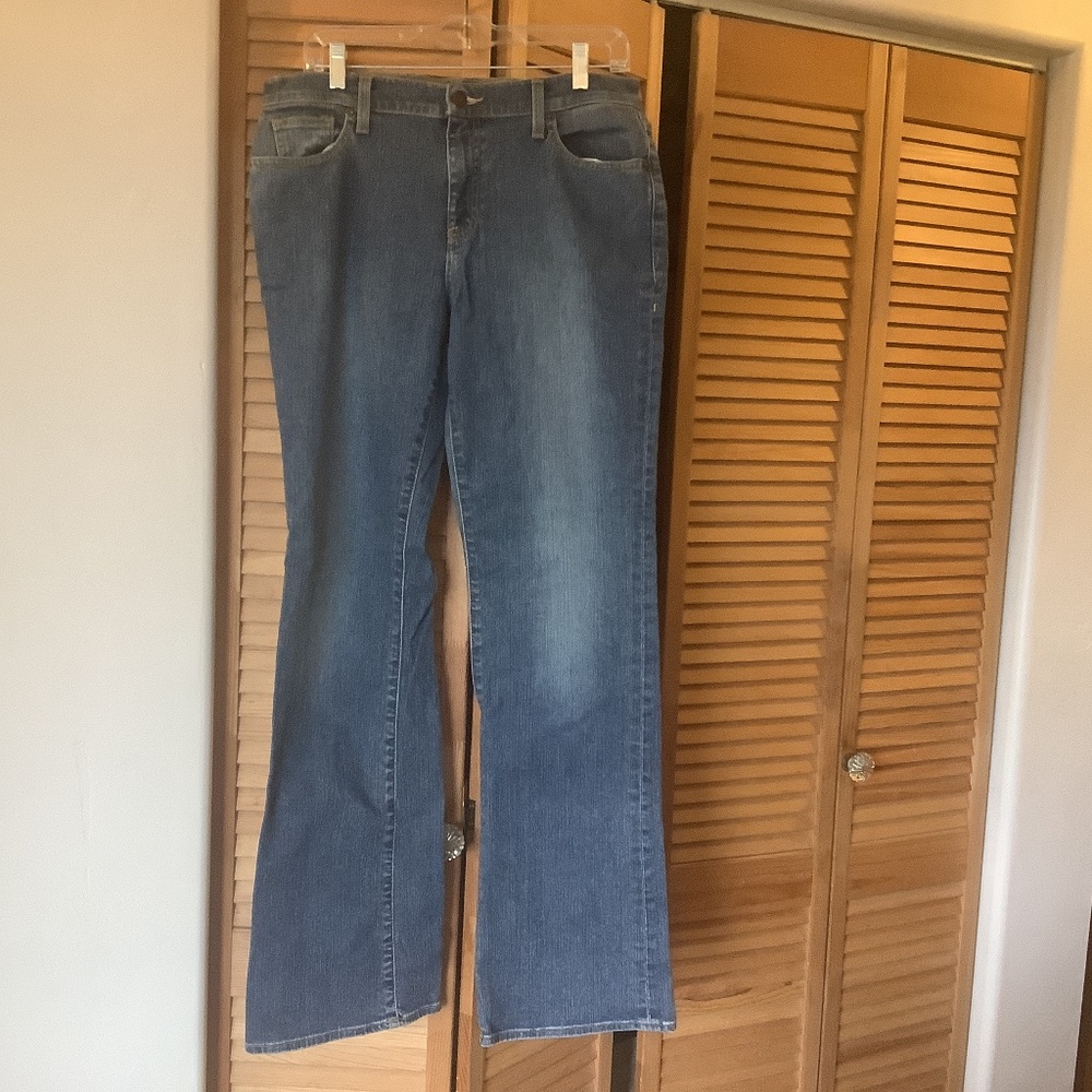 Old navy women's blue jeans, size 10 long, bootcut, blue denim, nice